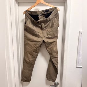 All saints Cropped Pant. In khaki. Worn a few times - Mint condition. 30R